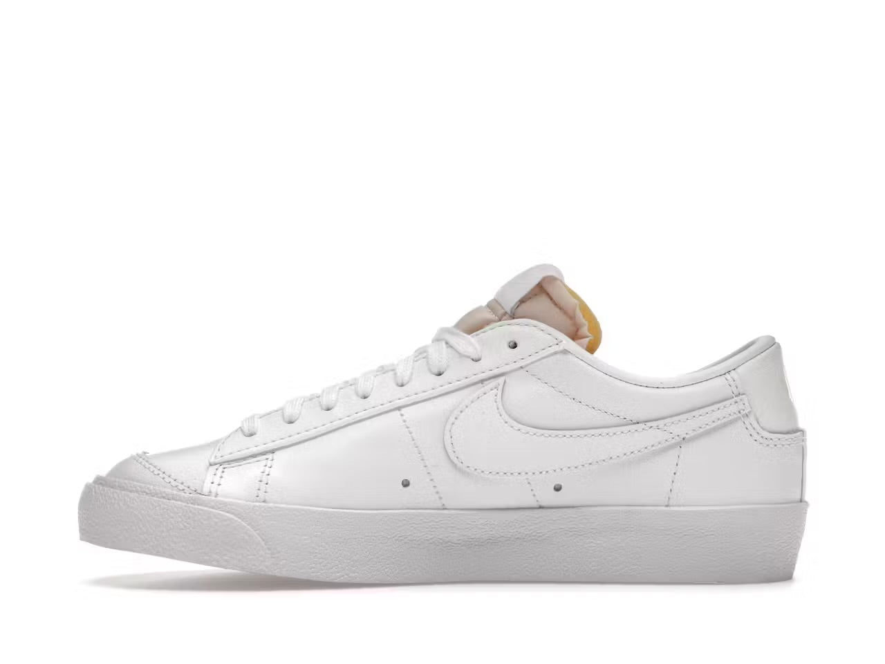 Nike Blazer Low 77
White