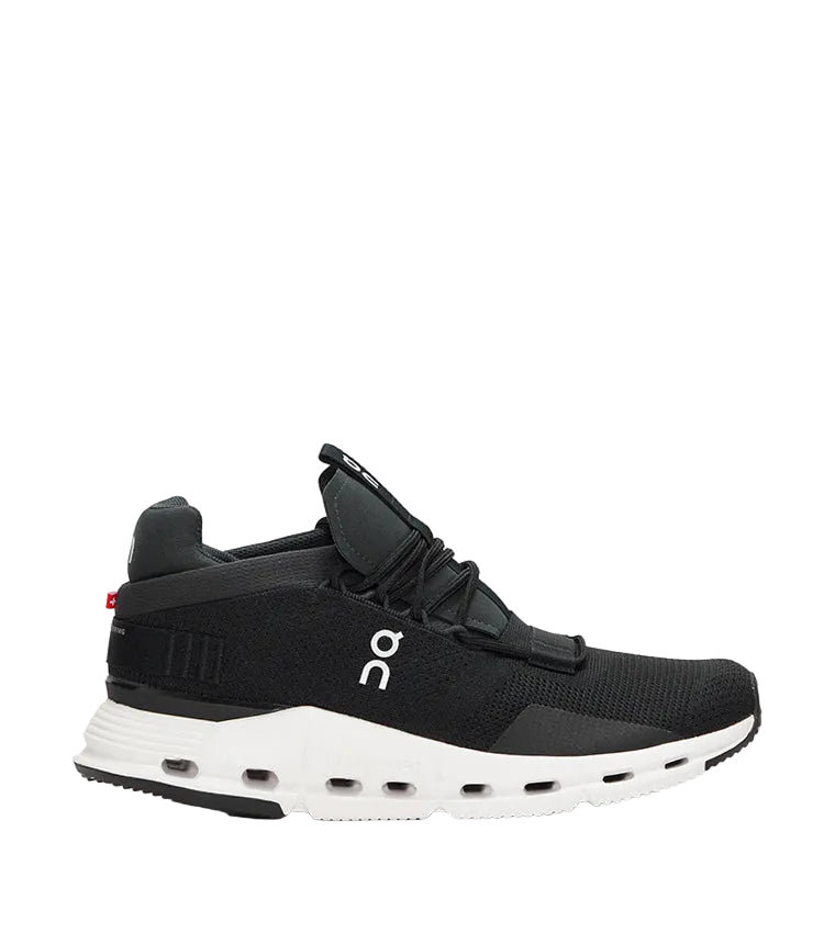 ON Running Cloudnova sneaker