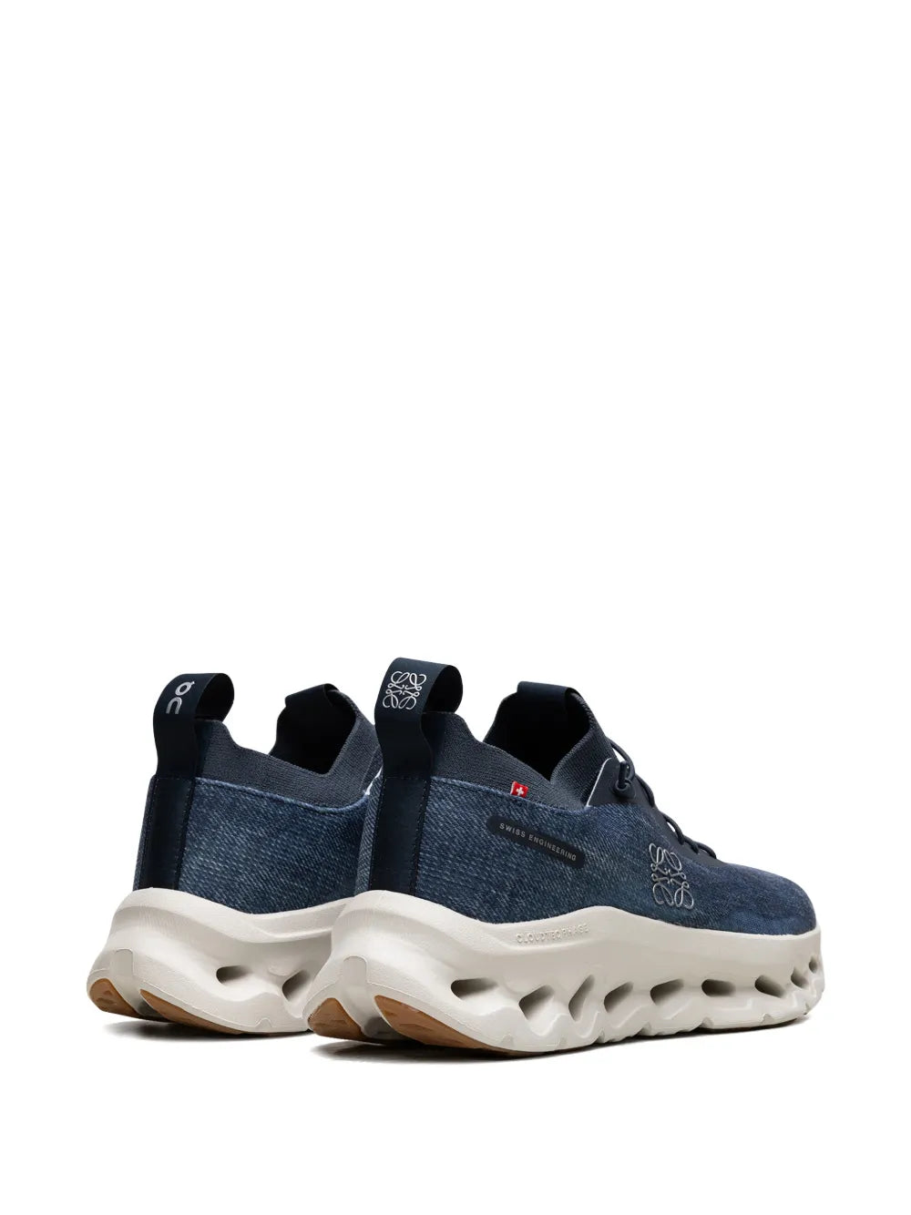 On Running Cloudsolo logo detail sneakers
