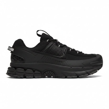 Nike Zoom Vomero Roam
Triple Black