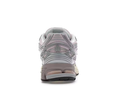 New Balance 1906R
Rose Sugar Silver
