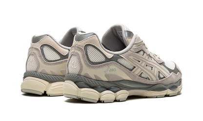 ASICS
GEL NYC
"OYSTER GREY"