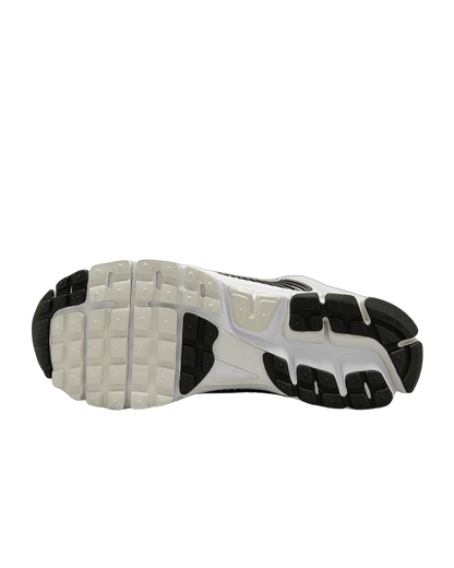 Nike Vomero 5 White Black