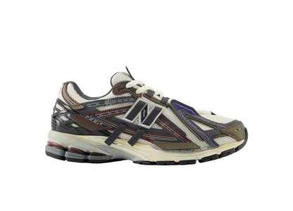 NEW BALANCE
1906A