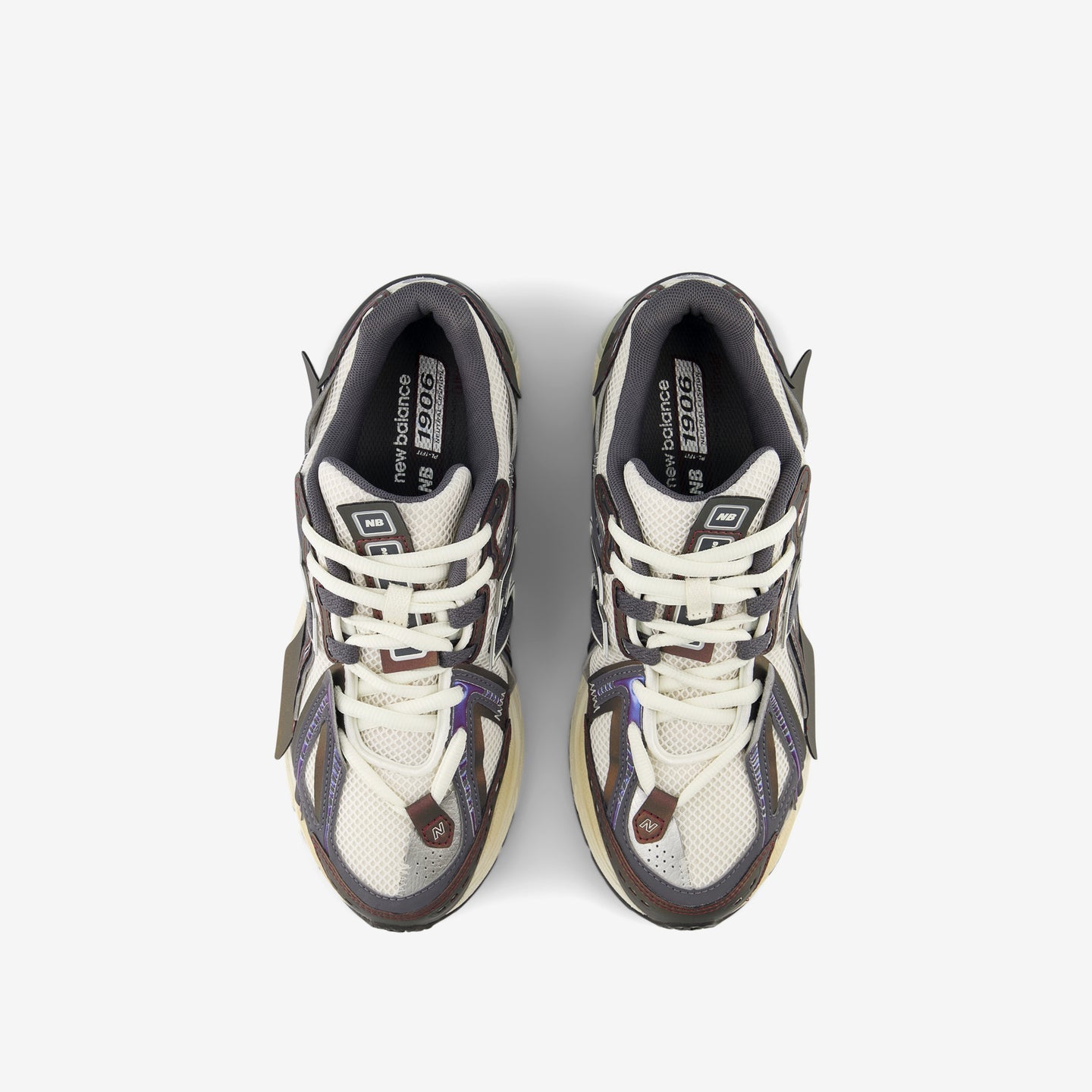 NEW BALANCE
1906A