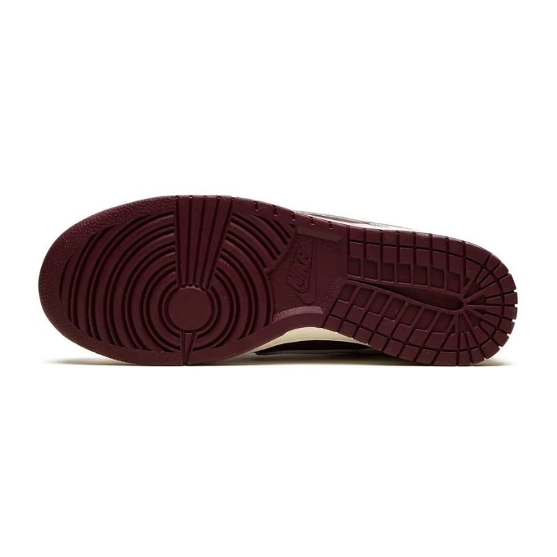 Nike Dunk Low Retro PRM – Valentine’s Day