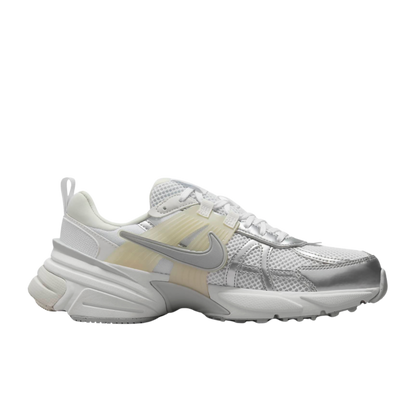 Nike V2K Run / Pure Platinum/Metallic Silver