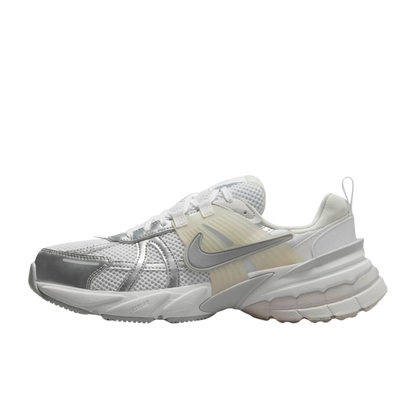 Nike V2K Run / Pure Platinum/Metallic Silver