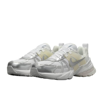 Nike V2K Run / Pure Platinum/Metallic Silver