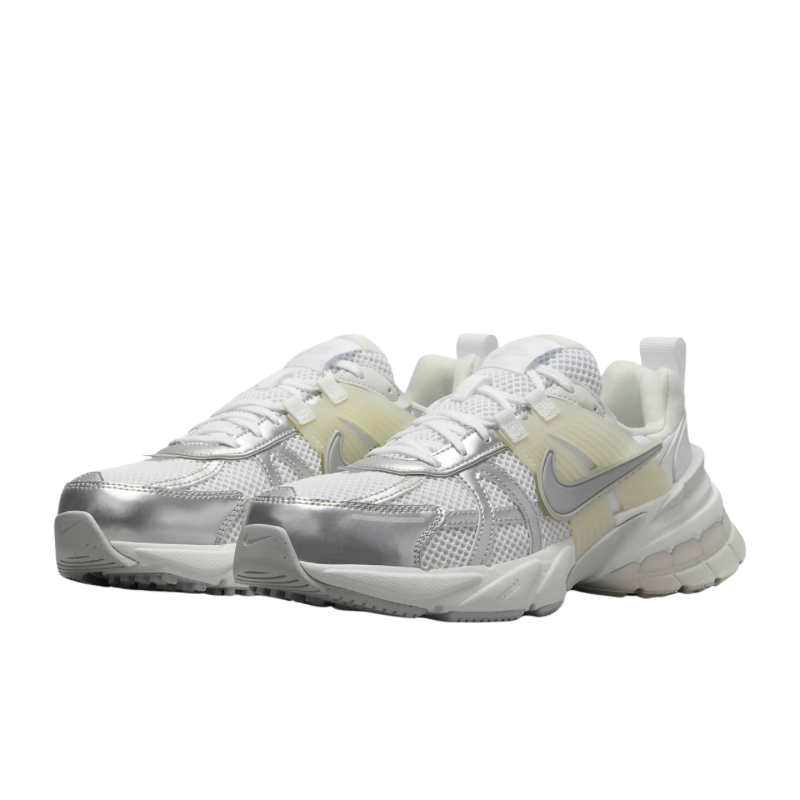 Nike V2K Run / Pure Platinum/Metallic Silver