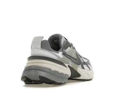 Nike V2K Run Pure Platinum Wolf Grey
